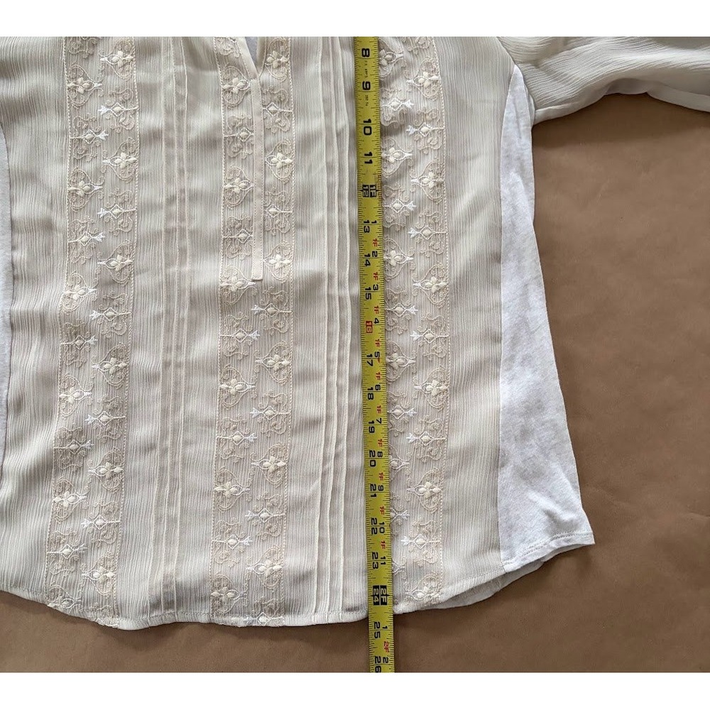 TINY Anthropologie Maud Victorian Cutout Top Embroidered Women's Small Romantic - Picture 12 of 12